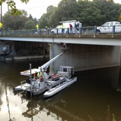 Harcon-bucket-boat